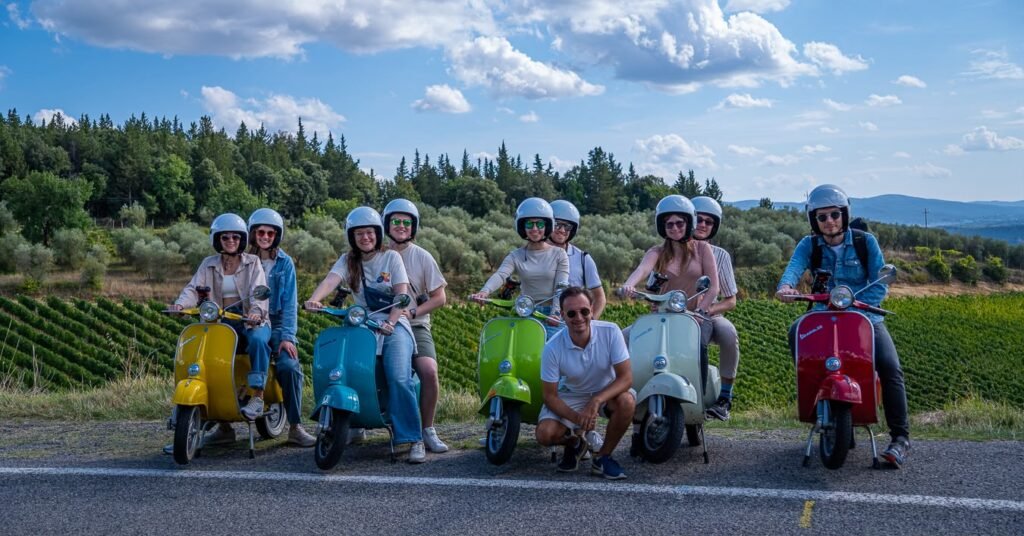 Breathtaking Tuscany tour on an electric Vespas